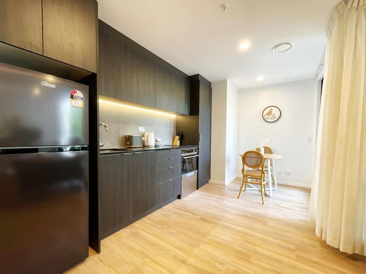 Parkside Living Unique Getaway 1 Bed In Cbd Apartment *
